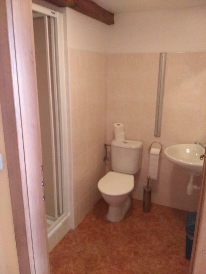 Penzion Crazy Vysoke nad Jizerou Luaran gambar